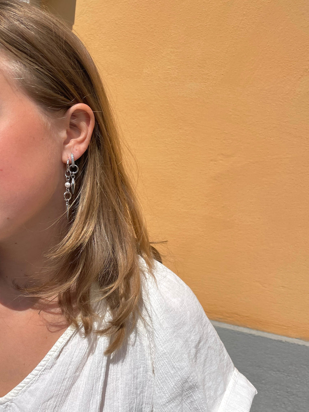 Pearl Signature Hoops